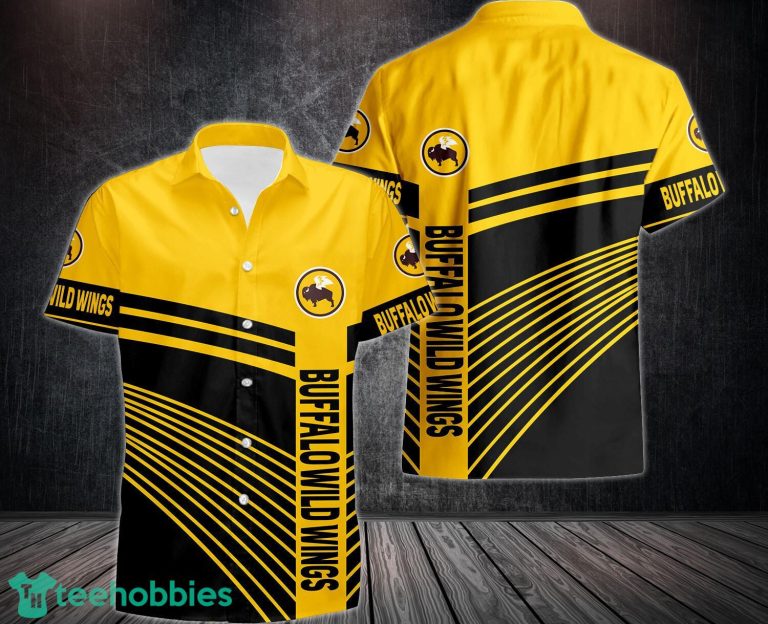 BUFFALO WILD WINGS Short Sleeve Hawaiian Shirt