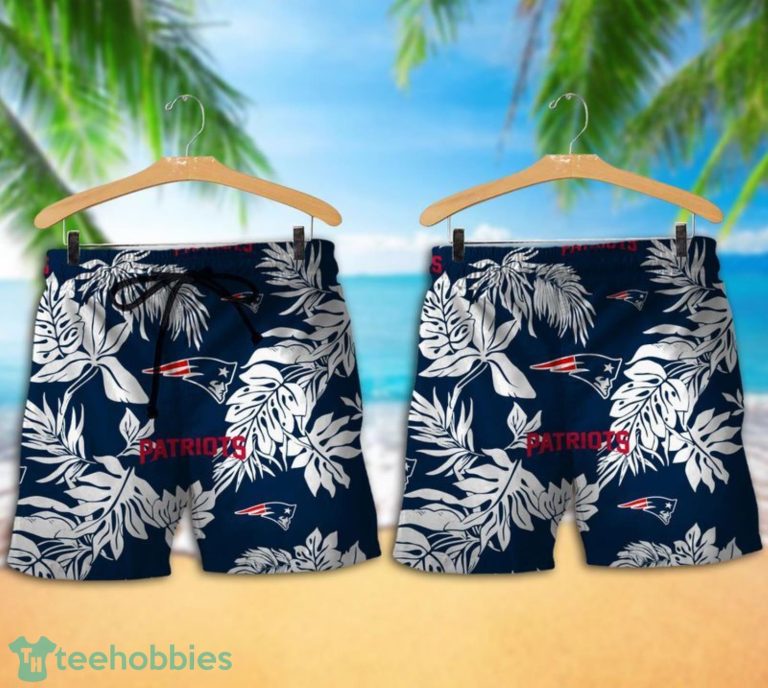 New England Patriots Tropical Pattern Combo Hawaii Shirt and Shorts For Fans